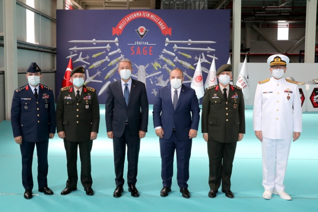 Bakan Akar ve Varank'tan TÜBİTAK SAGE ziyareti